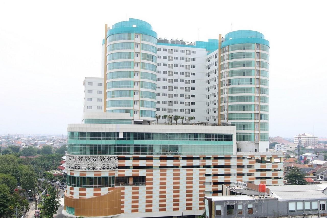 โรงแรมแฮริส เซนตราแลนด์ เซอมารัง ภายนอก รูปภาพ