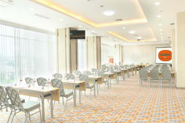 โรงแรมแฮริส เซนตราแลนด์ เซอมารัง ภายนอก รูปภาพ
